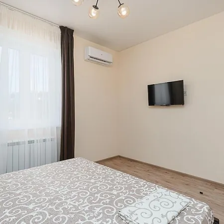 Luxury Steak House Apartment *